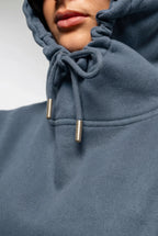 mirror:https://cdn.shopify.com/s/files/1/0085/6100/0510/files/avionlux-dream-hoodie-dusk-drawstrings.webp?v=1777711353