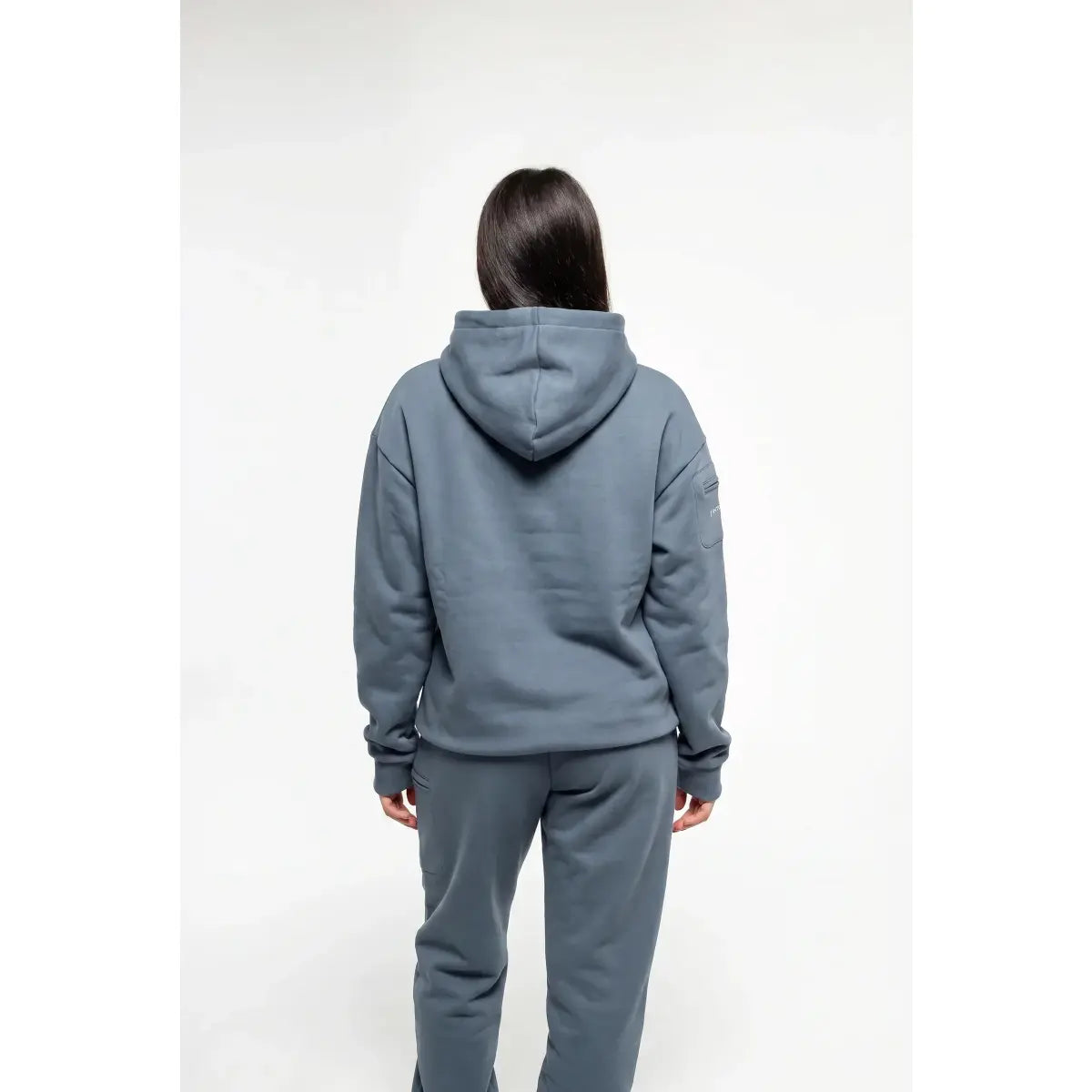 mirror:https://cdn.shopify.com/s/files/1/0085/6100/0510/files/avionlux-dream-premium-travel-hoodie-431.webp?v=1778352484