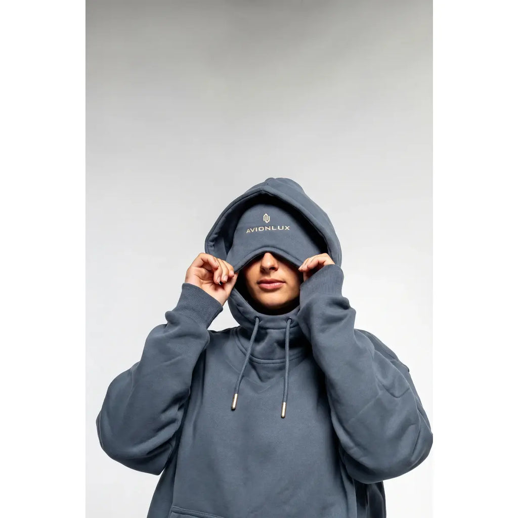 mirror:https://cdn.shopify.com/s/files/1/0085/6100/0510/files/avionlux-dream-premium-travel-hoodie-645.webp?v=1778352464